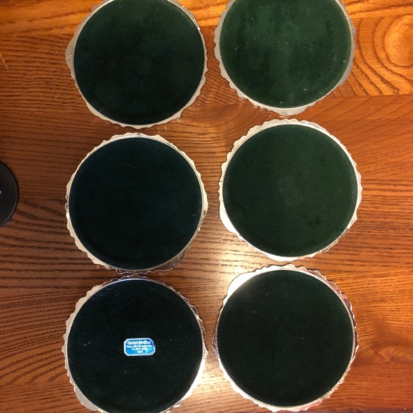 Silver Wreath Coaster Set of 6 Wm A Rogers Oneida Silversmiths Vintage - Picture 2 of 5